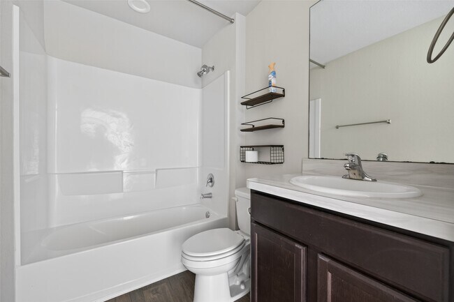 Building Photo - 14432 Sugar Pines Dr