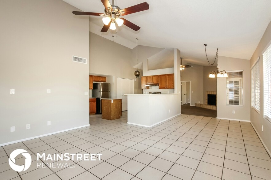 Building Photo - 5514 W Joan De Arc Ave