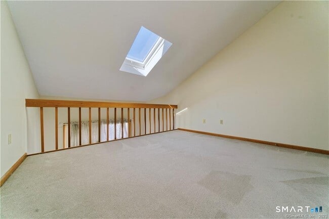 Building Photo - 33 Ivy Ln