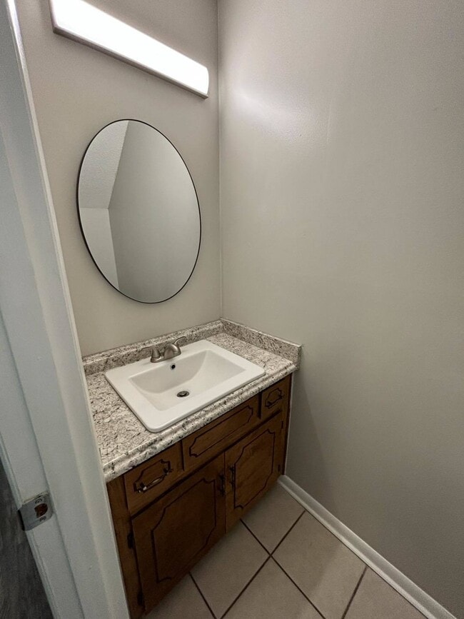 Building Photo - 133 Candlebrook Dr
