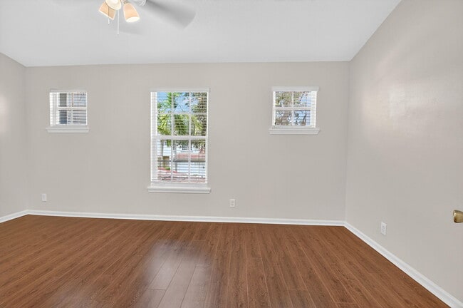 Building Photo - 8020 Briantea Dr