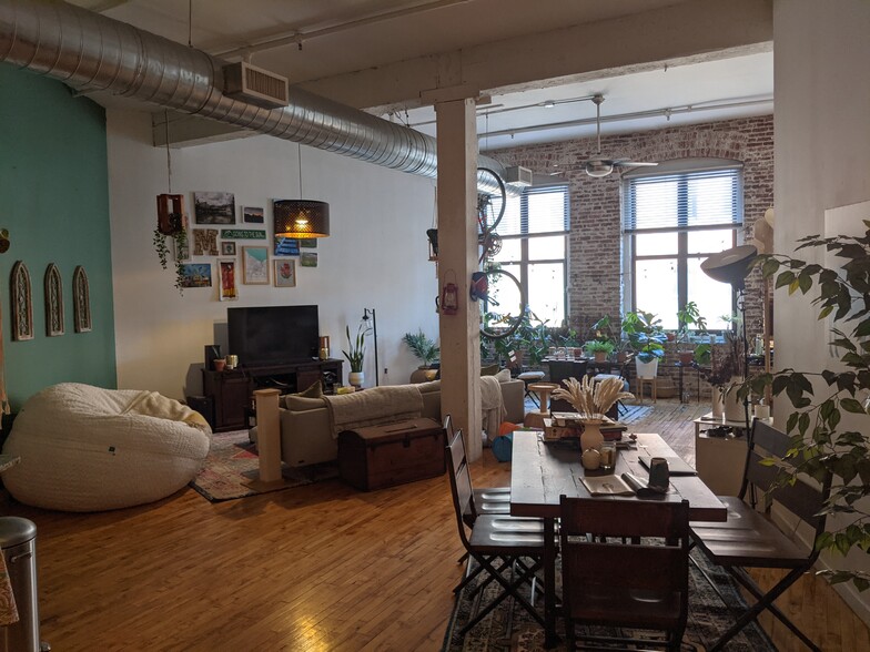Dining, Living, & Windows - 428 N 13th St