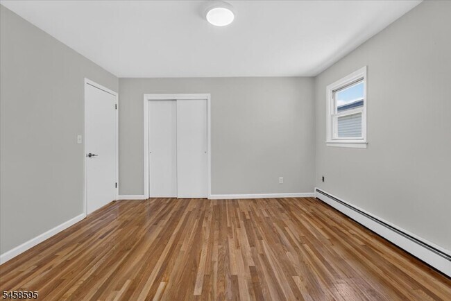 Building Photo - 1300 State St