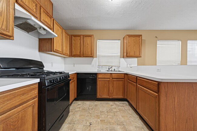 Building Photo - 3006 Palace Oaks Dr