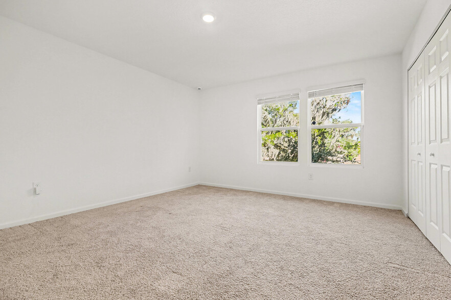 Building Photo - 9067 Gifford Dr