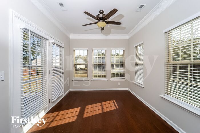 Building Photo - 219 Silk Oak Dr