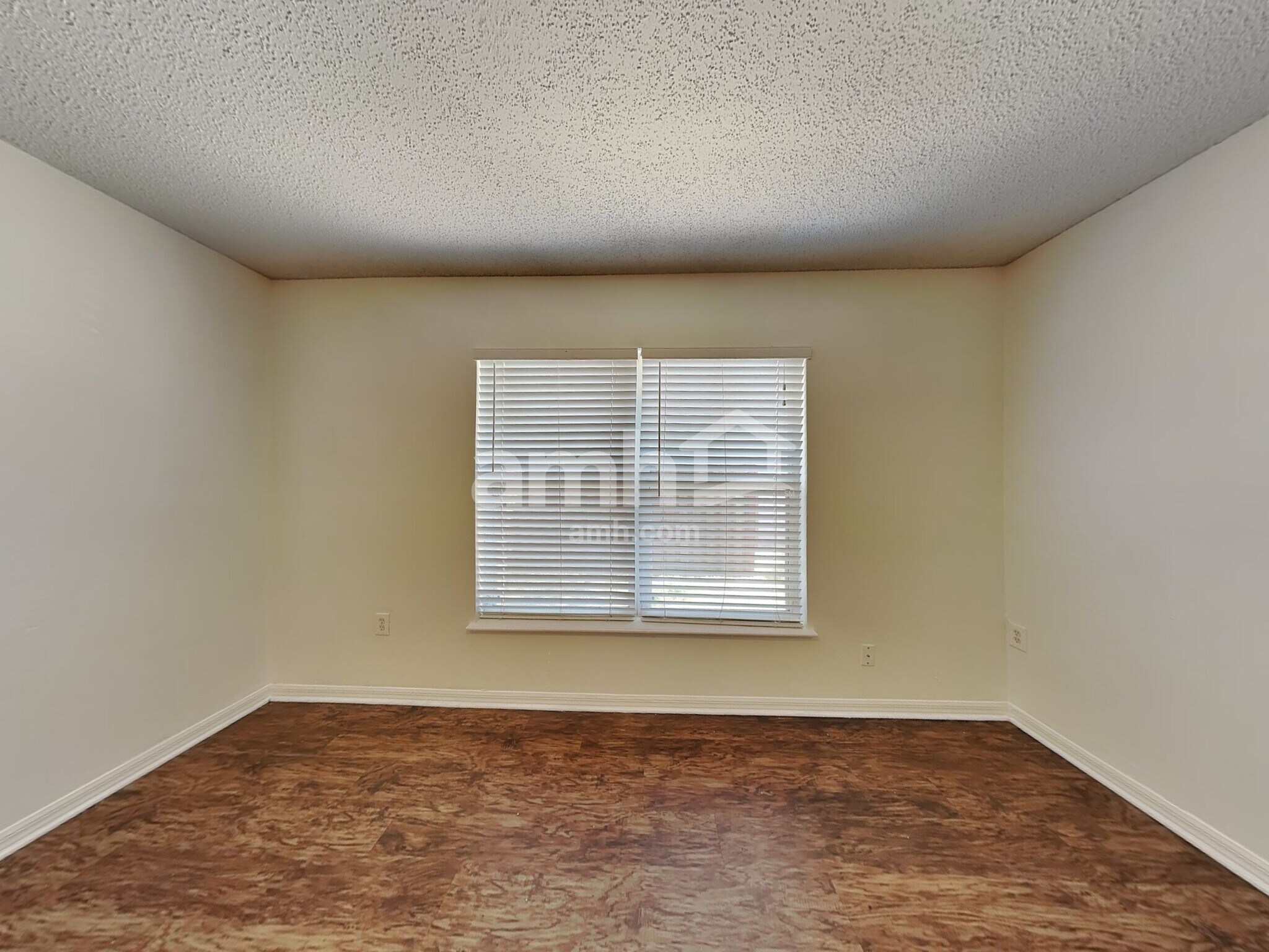 Building Photo - 7407 Overland Park Blvd