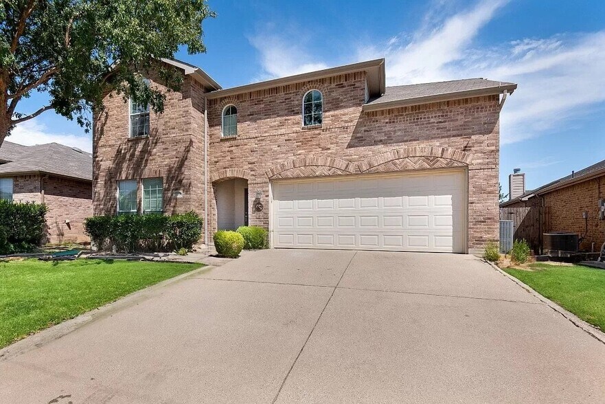 Building Photo - 9308 Liberty Crossing Dr