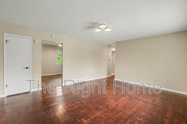 Building Photo - 6929 N 64th St
