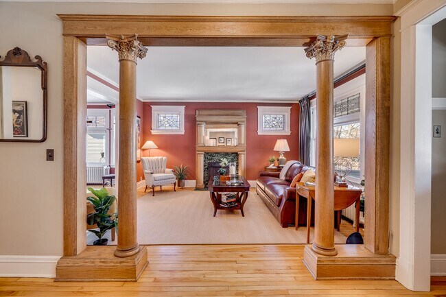 Building Photo - F. Scott Fitzgerald House in Saint Paul Ca...