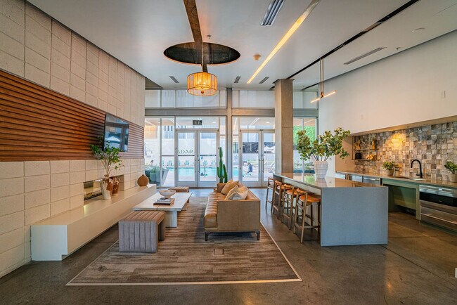 Building Photo - 888 N 4th St