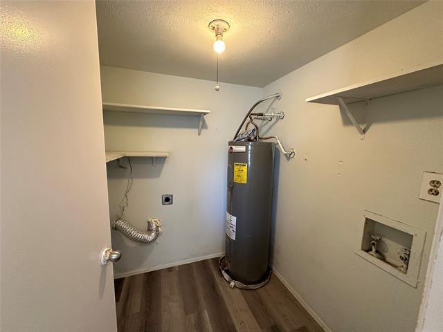 Building Photo - 506 Red Oak Dr