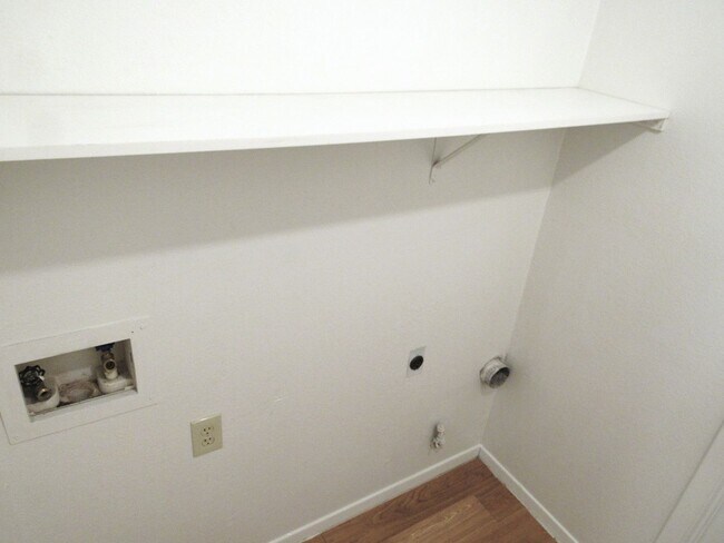 Building Photo - 7812AWESTGATE