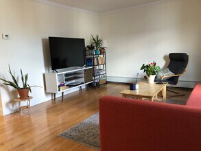 Building Photo - AWESOME 2 BED IN ALLSTON!!!! NO PETS!!!!