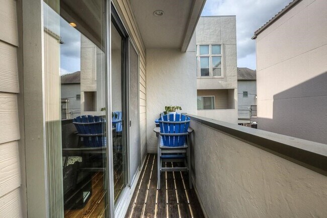 Building Photo - 4312 Floyd St