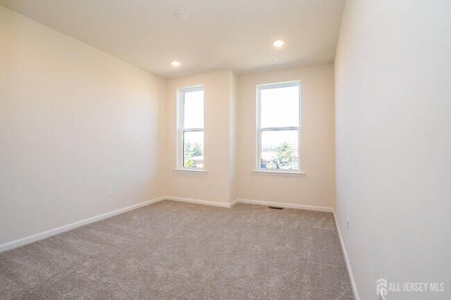 Building Photo - 220 Jessie Pl