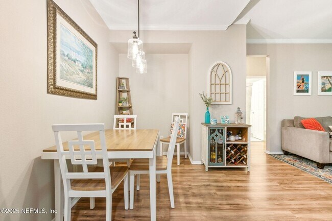 Building Photo - 160 Veracruz Dr