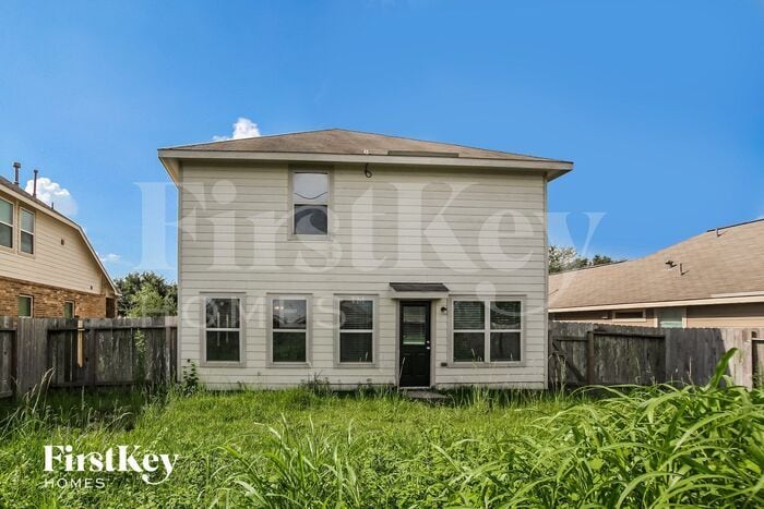 Building Photo - 4315 Amaryllis Ave