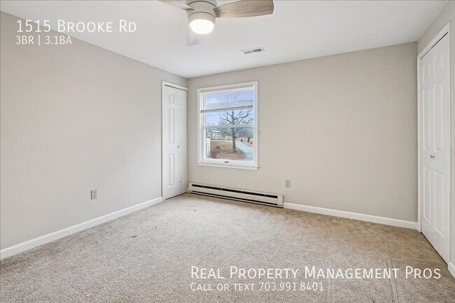 Building Photo - 1515 Brooke Rd