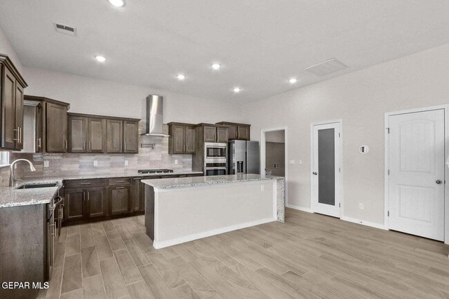 Building Photo - 7429 Rio Rimac Dr