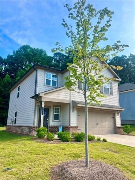 Building Photo - 683 Evergreen Rd