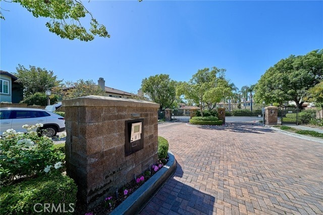 Building Photo - 441 Ridgeway