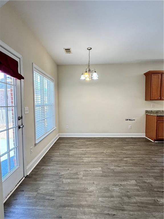 Building Photo - 632 Scenic Creek Dr SW