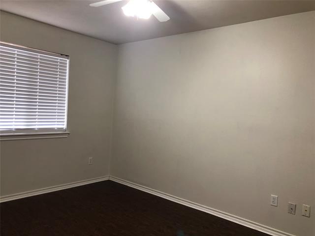 Building Photo - 2627 Mountain View Dr