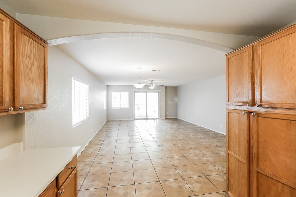 Building Photo - 2650 S 84th Dr
