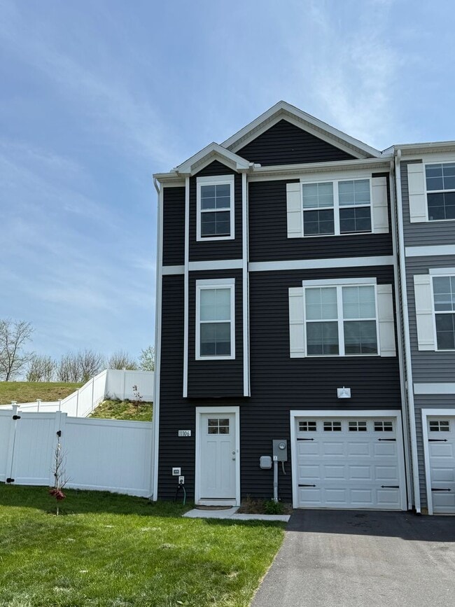 Building Photo - 11106 GOPHER Dr