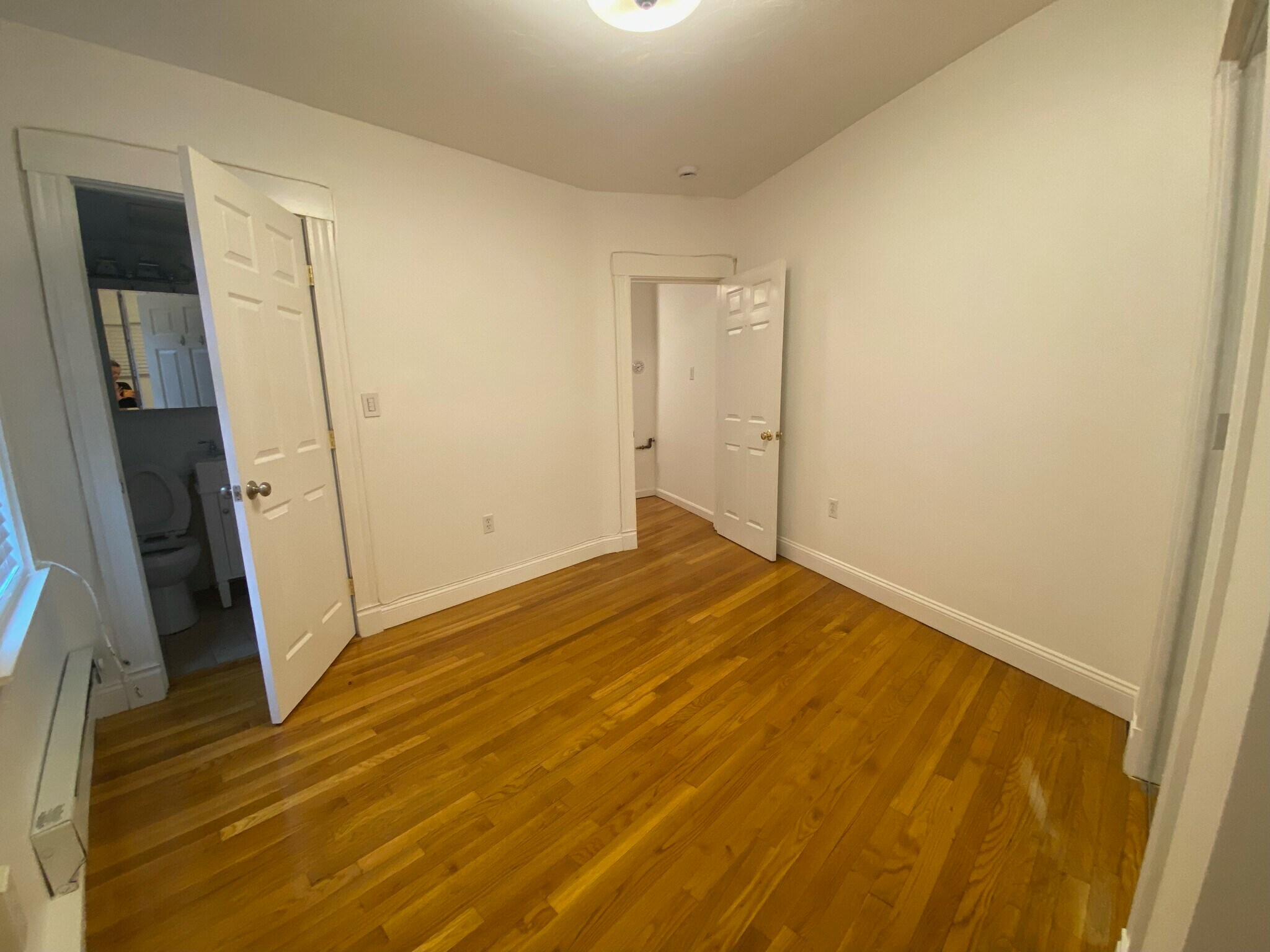 Building Photo - 16 Charter St