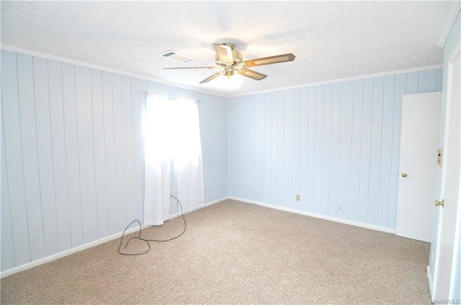 Building Photo - 5758 Carriage Hills Dr