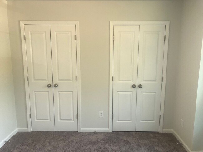 Building Photo - Welcome Home! 4BR/2.5BA in Manning Crossing – Elon