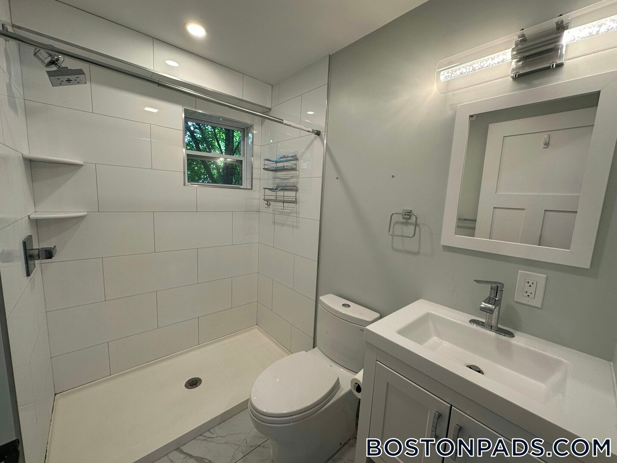 Building Photo - 3 Walley St