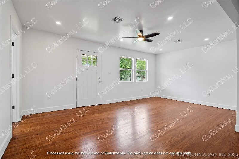 Building Photo - 1804 N Louisville Ave