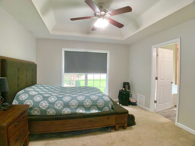 Building Photo - 4069 Challis Dr