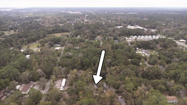 Building Photo - 841 Helen St