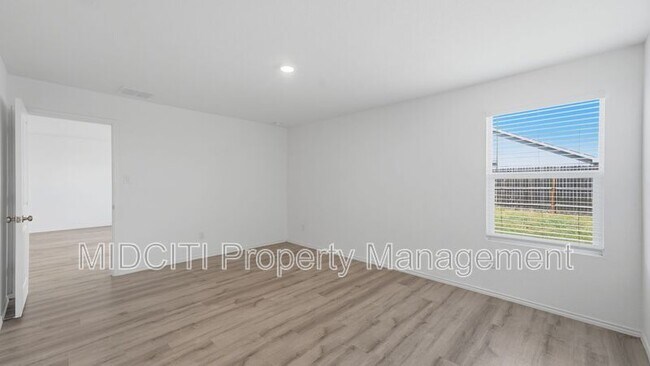 Building Photo - 466 Fairy Duster Dr