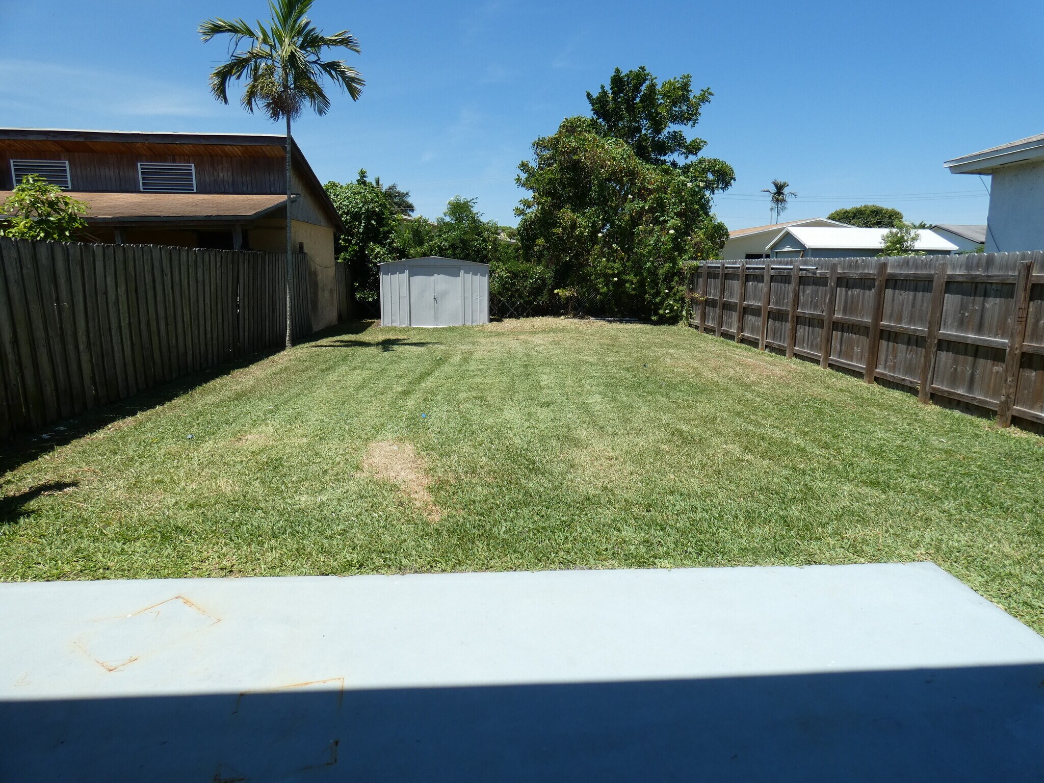 Building Photo - 14212 NE 4th Ave