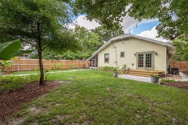 Building Photo - 5207 N Suwanee Ave