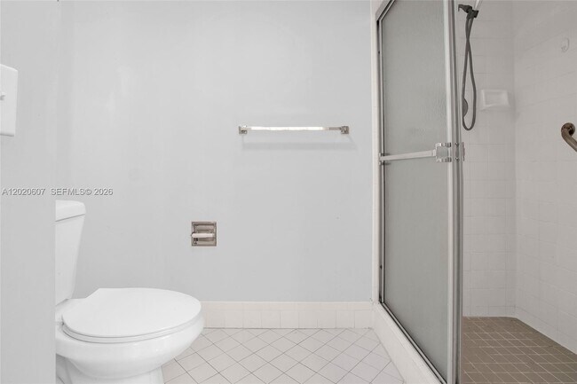 Building Photo - 900 SW 142nd Ave