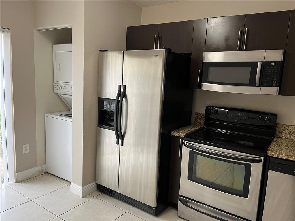 Building Photo - 6255 SW 47th Mnr