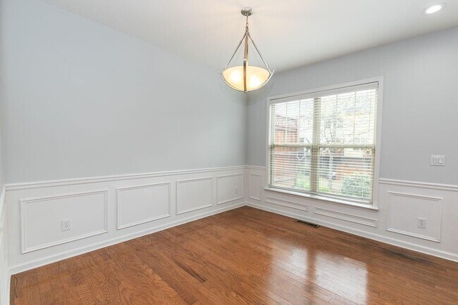 Building Photo - 827 Charles Bank Ave SE