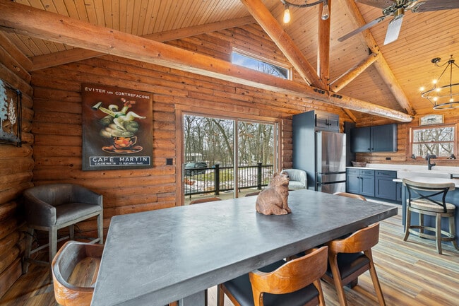 Building Photo - N1508 Wildwood Rd