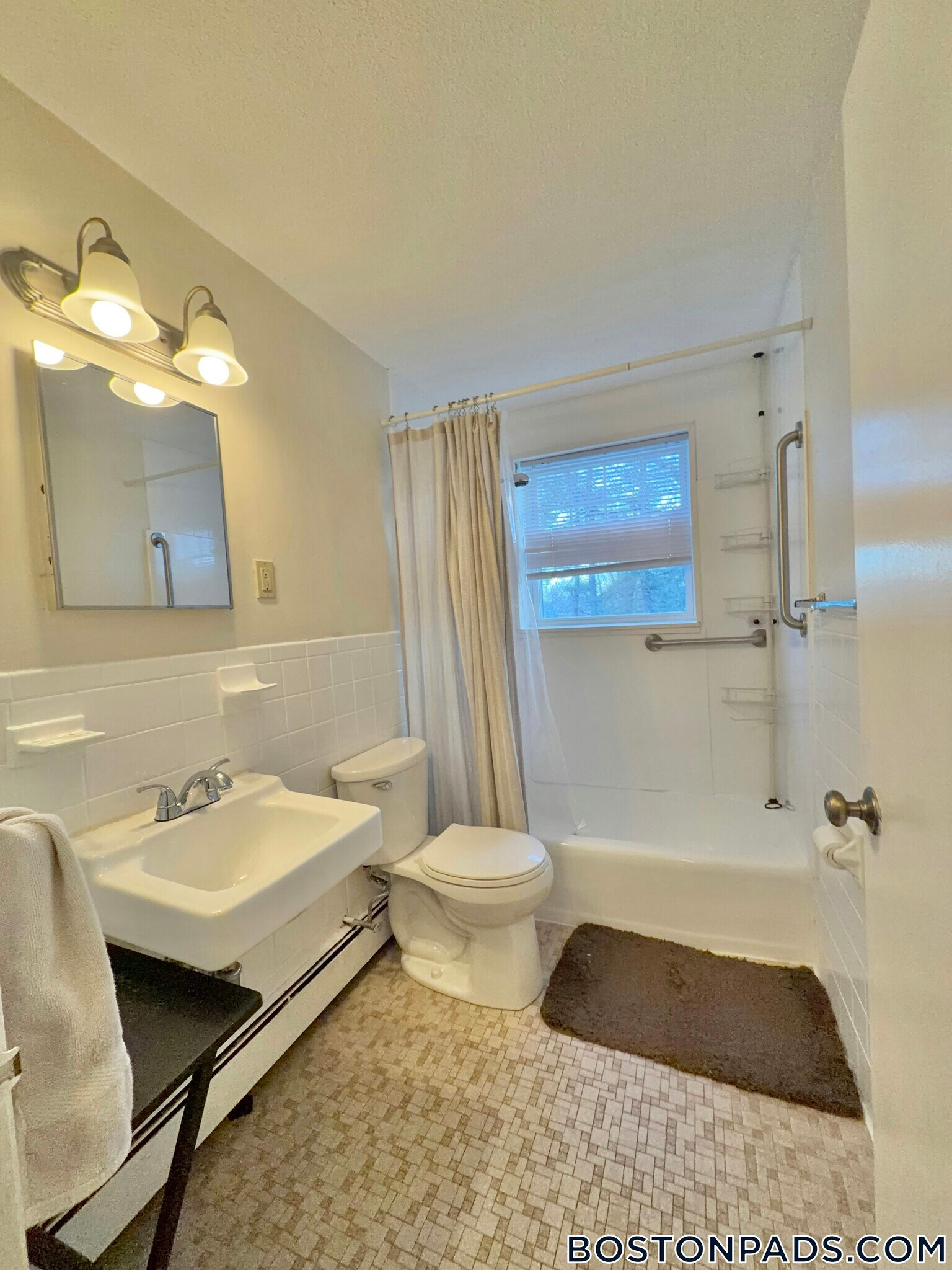 Building Photo - 68 Mill St