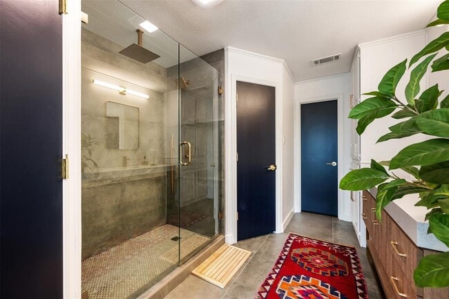 Building Photo - 6713 Winterberry Dr