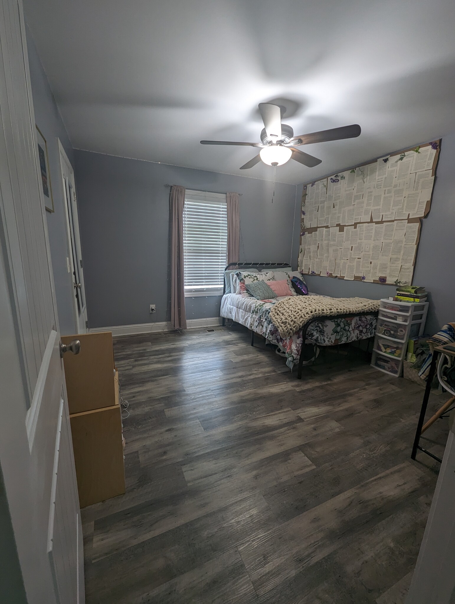 1st bedroom - 1224 Frazier Dr