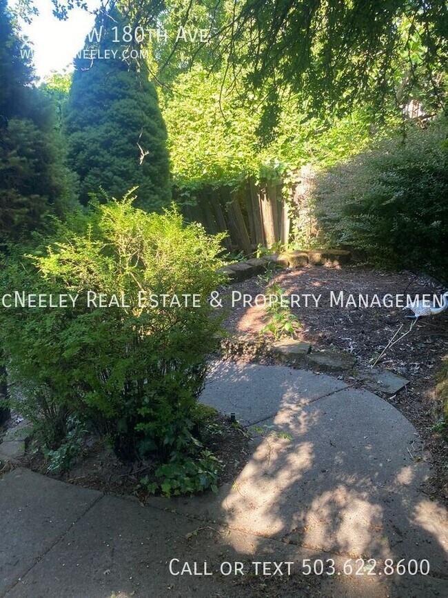 Building Photo - 6762 SW 180th Ave