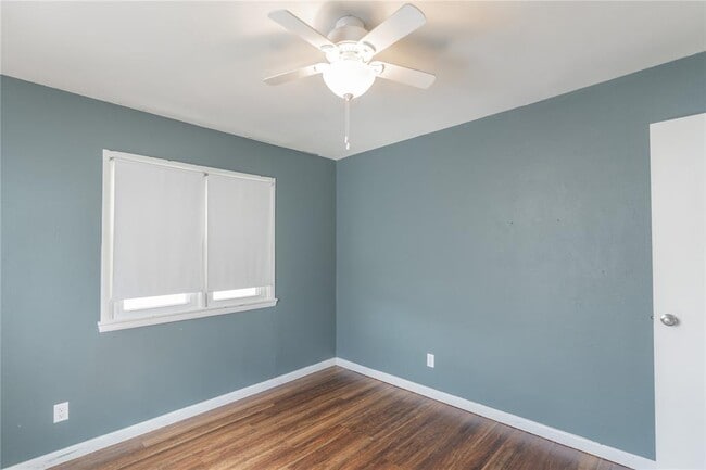 Building Photo - 718 Highland Pkwy