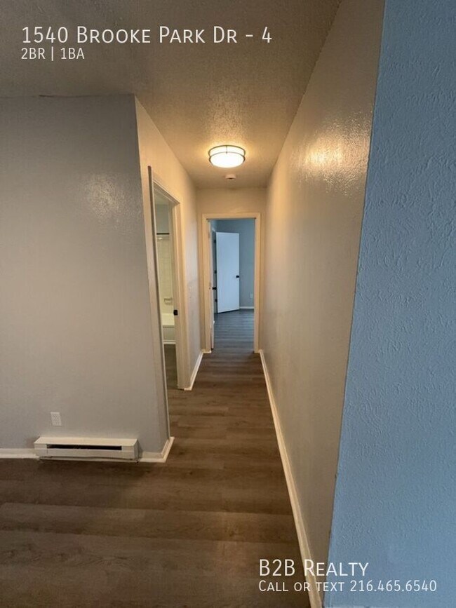 Building Photo - 1540 Brooke Park Dr